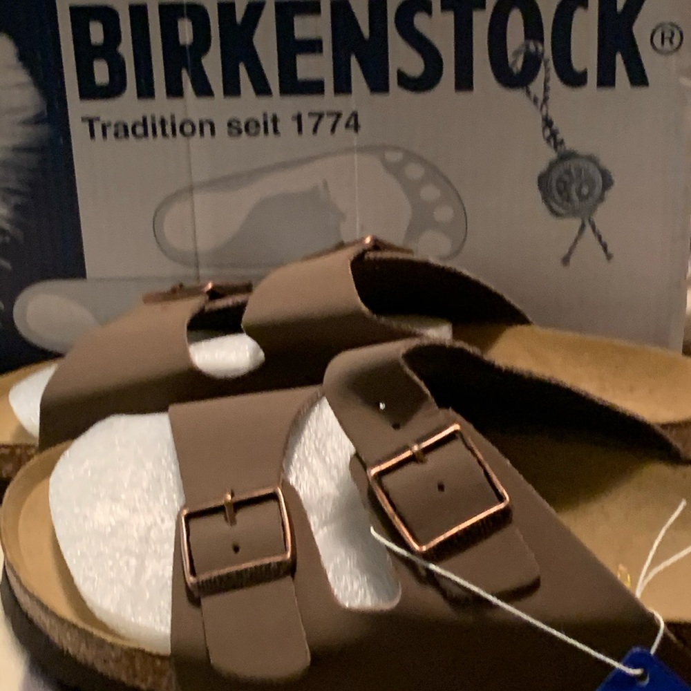 Brown Birkenstock’s size 38